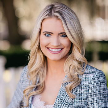 Portrait of Allison Reinhardt, Realtor, The Elliott Team.
